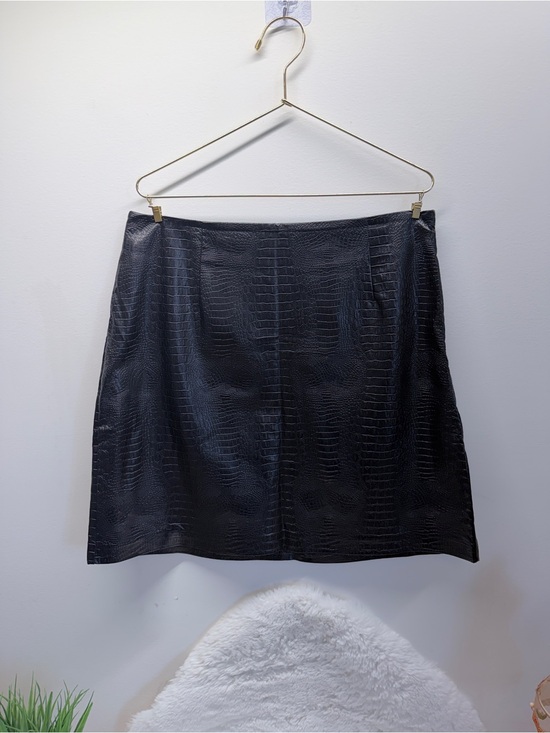 Dynamite Dresses & Skirts - 32” Waist Dynamite Black Faux Croc Mini Skirt ❤️
